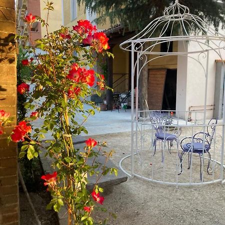 Villa Delle Rose Bra Buitenkant foto